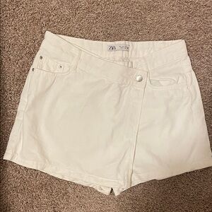 Zara Women's Cream Skort